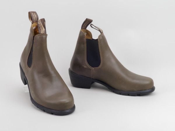 blundstone 1672